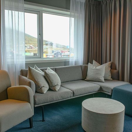 Radisson Blu Polar Hotel, Spitsbergen Лонгйир Экстерьер фото