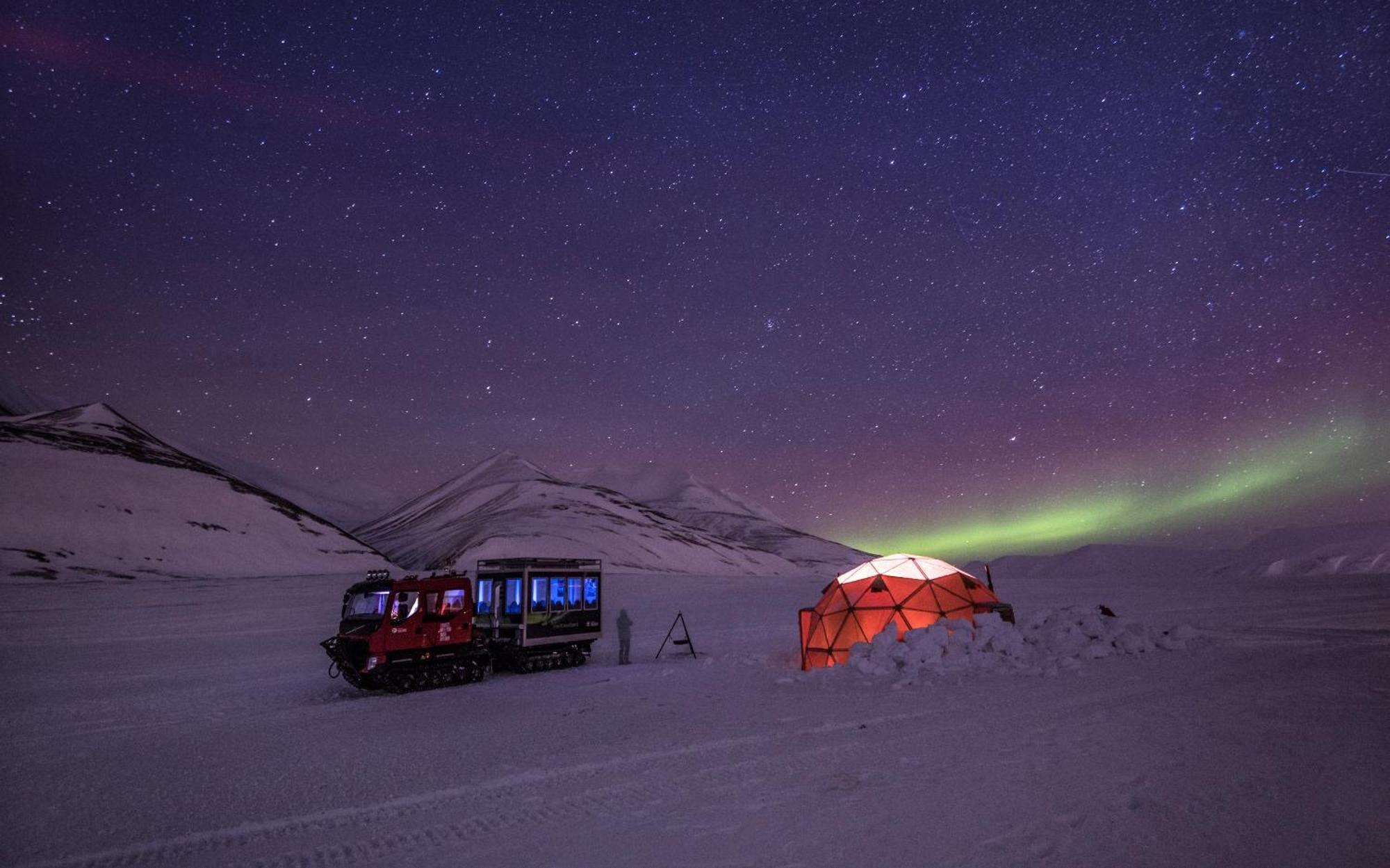 Radisson Blu Polar Hotel, Spitsbergen Лонгйир Экстерьер фото